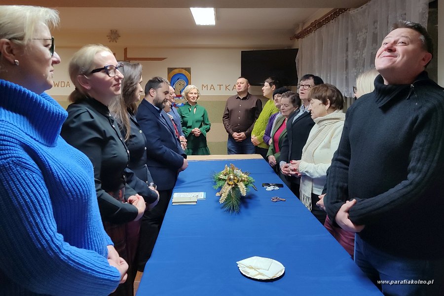 06 Gloriosa Trinita.jpg